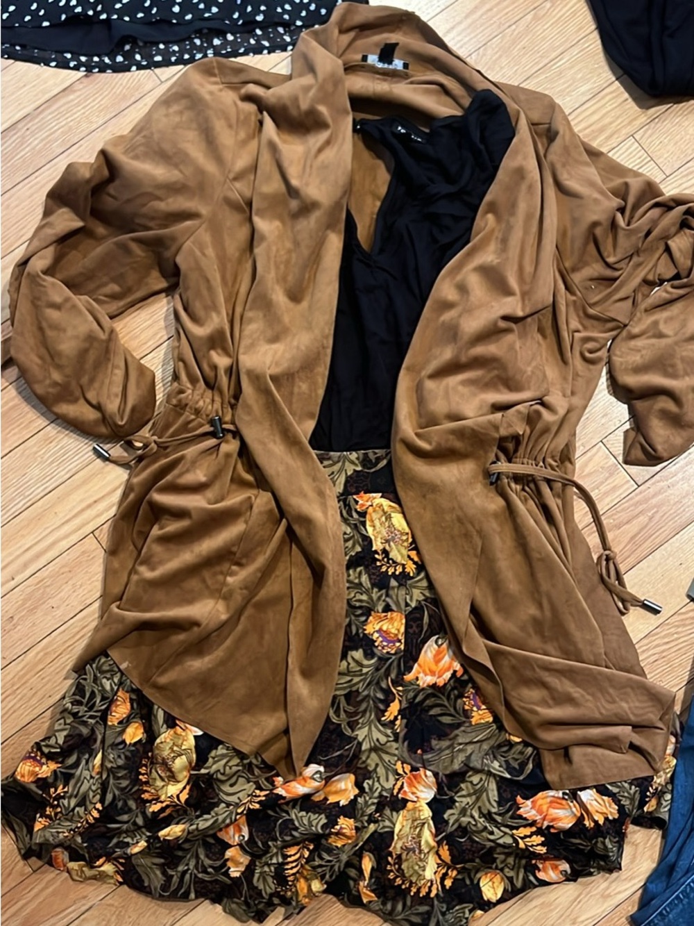 LARGE TORRID / PLUS-SIZE WOMEN’S CLOTHING LOT